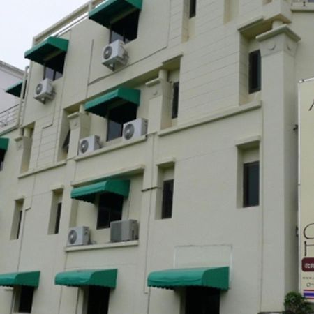 Adonis Guest House Patong Екстер'єр фото