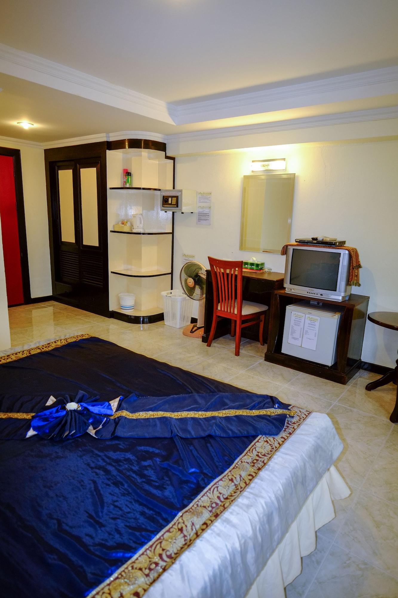 Adonis Guest House Patong Екстер'єр фото