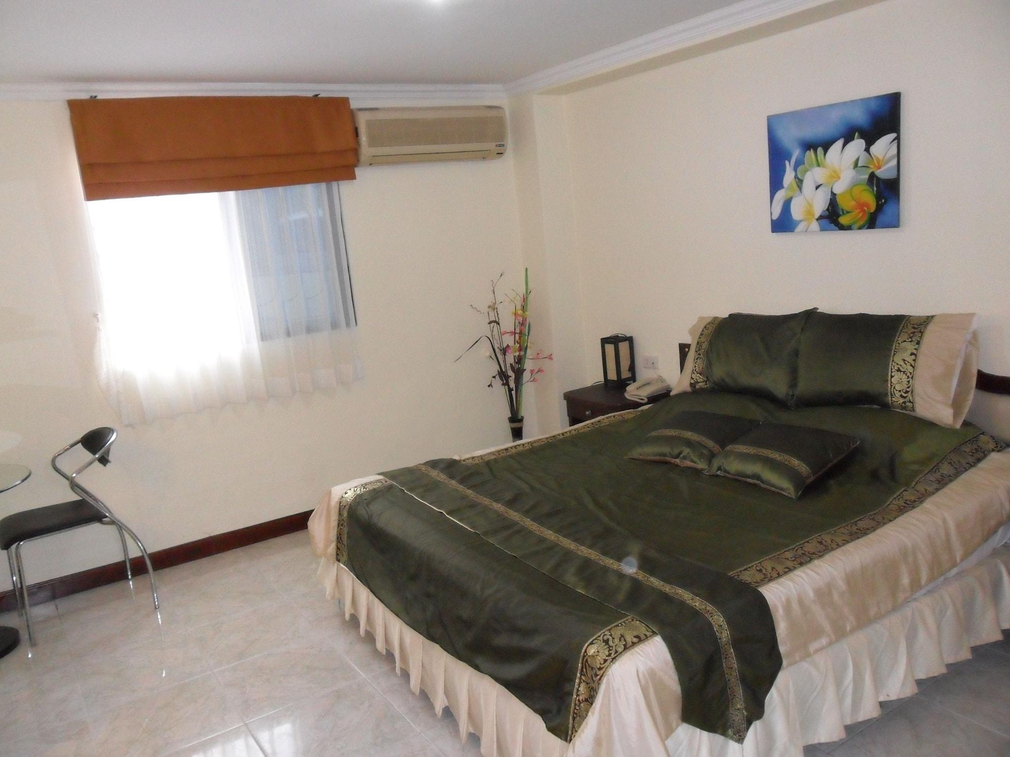 Adonis Guest House Patong Екстер'єр фото