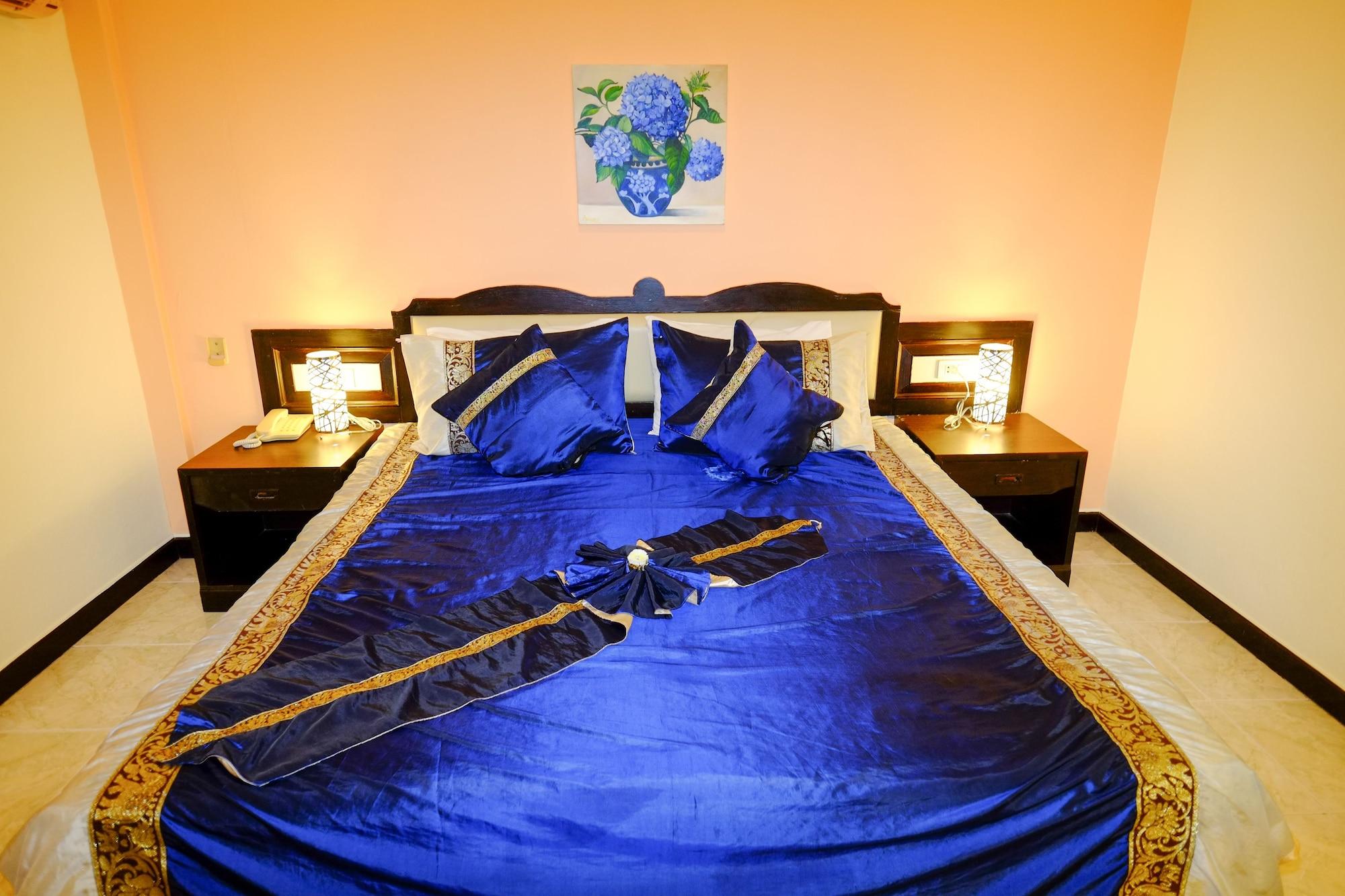 Adonis Guest House Patong Екстер'єр фото