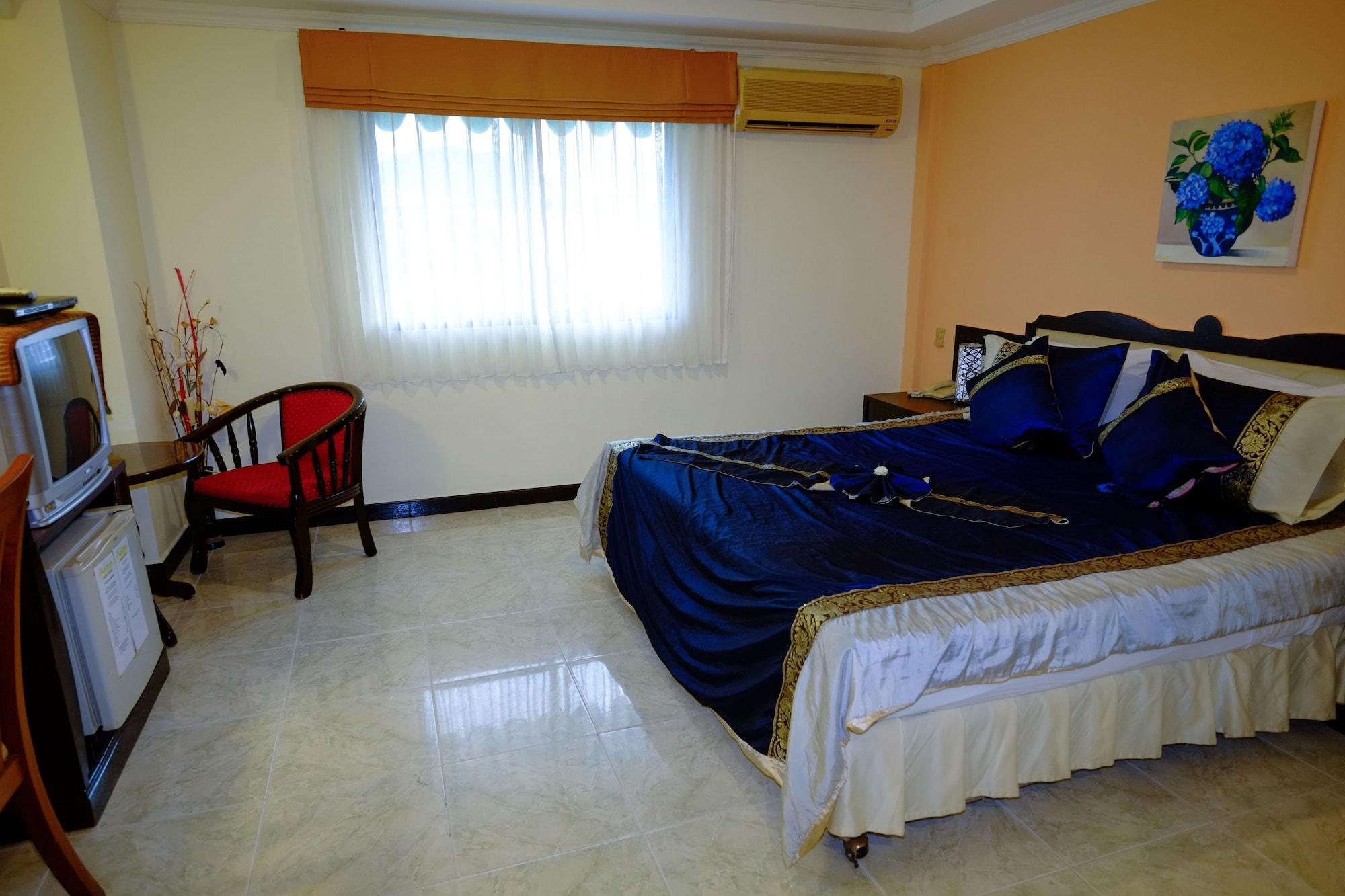 Adonis Guest House Patong Екстер'єр фото