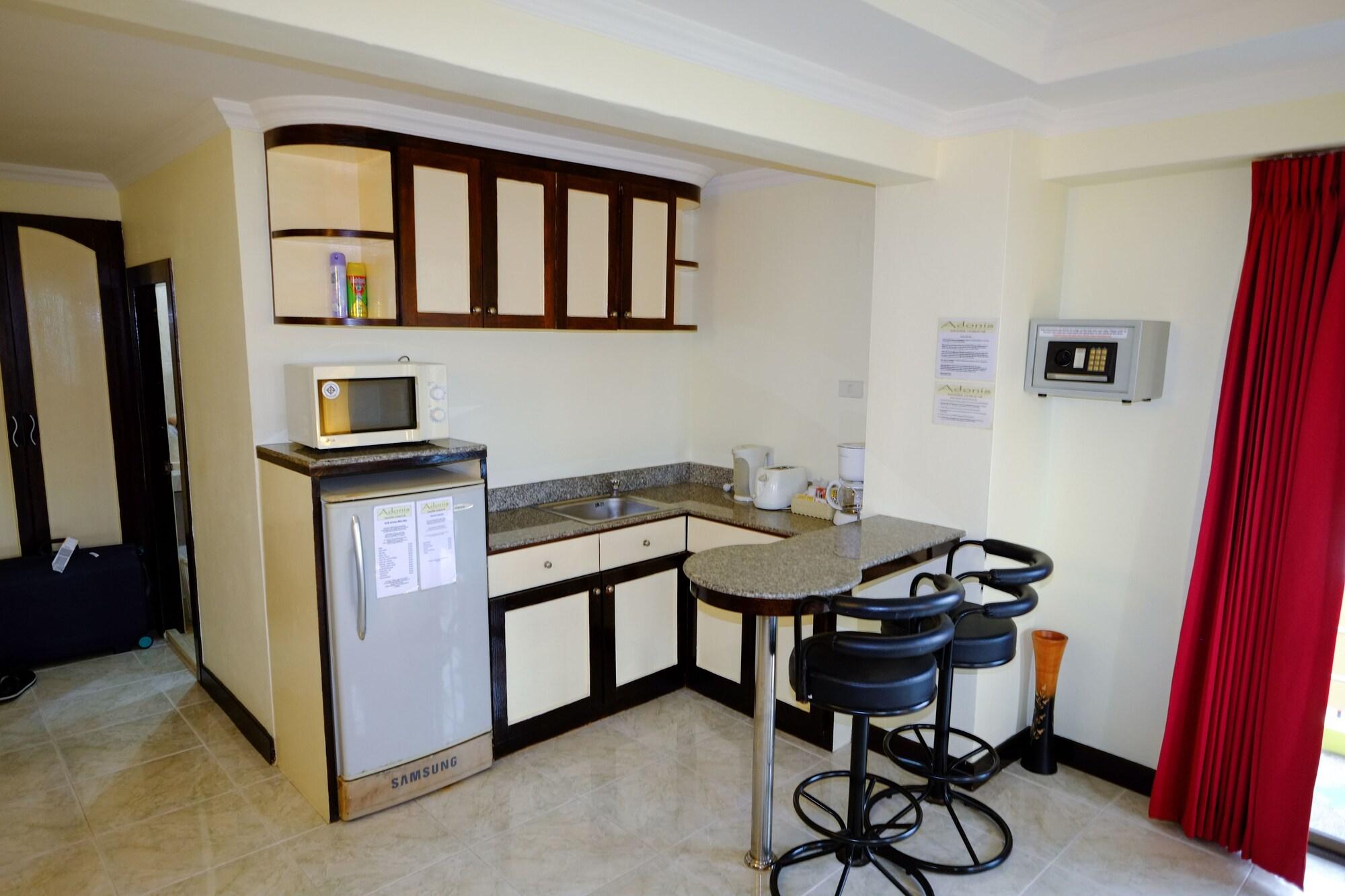 Adonis Guest House Patong Екстер'єр фото