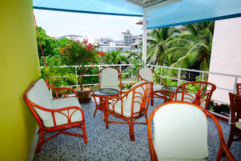 Adonis Guest House Patong Екстер'єр фото