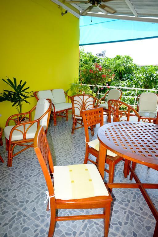 Adonis Guest House Patong Екстер'єр фото