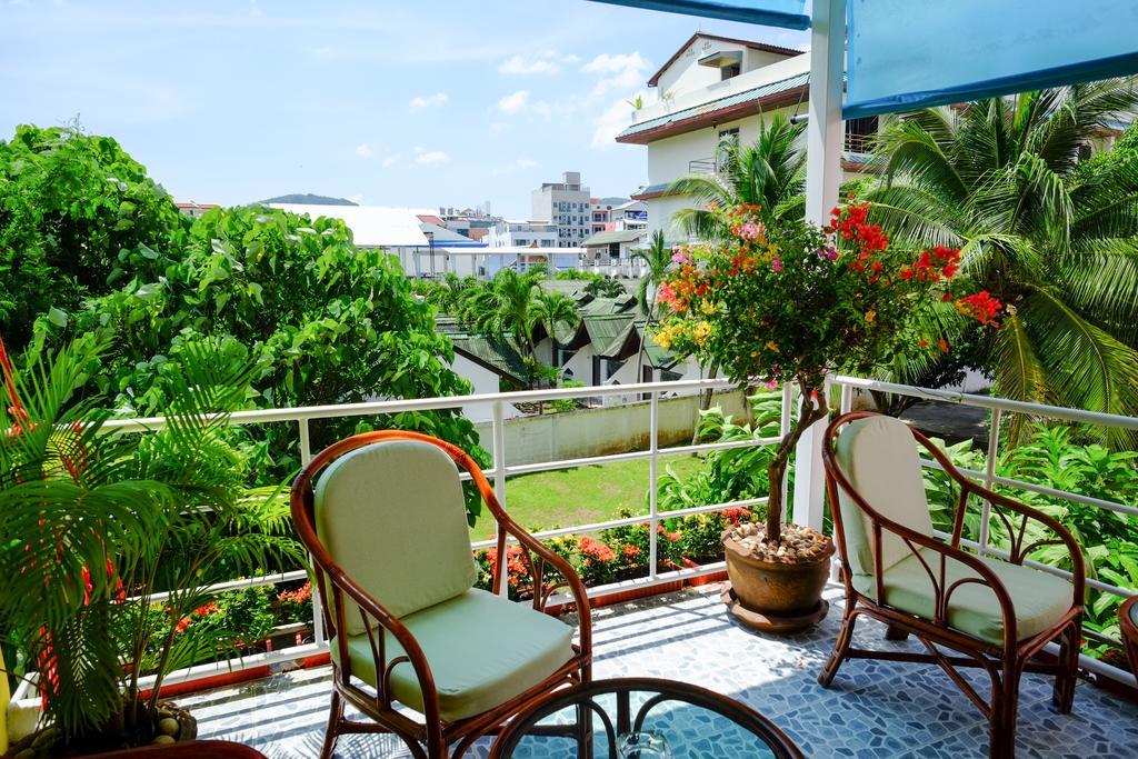 Adonis Guest House Patong Екстер'єр фото