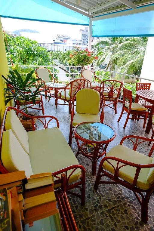 Adonis Guest House Patong Екстер'єр фото