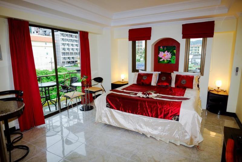 Adonis Guest House Patong Екстер'єр фото