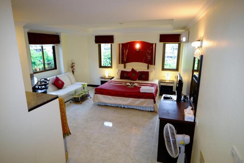 Adonis Guest House Patong Екстер'єр фото
